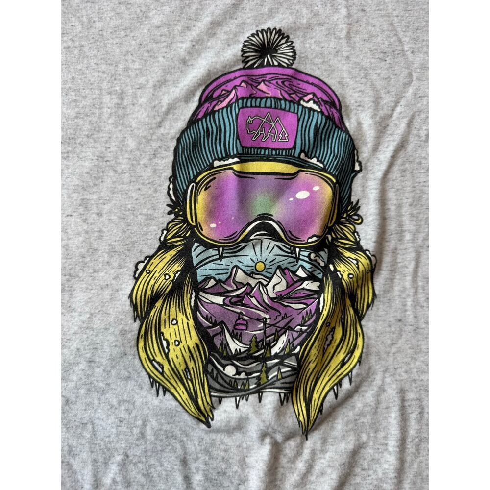 Wild Tribute short sleeve t-shirt, size Women's Large, gray skiier/snowboarder - Picture 4 of 6